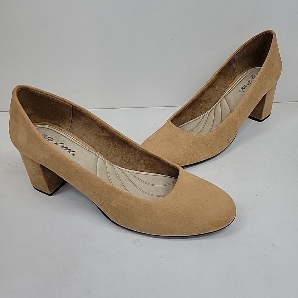 Easy Street Women's Tan/Brown Proper Pumps Sz 12 M 2.5 Inch Heel Preppy Trendy